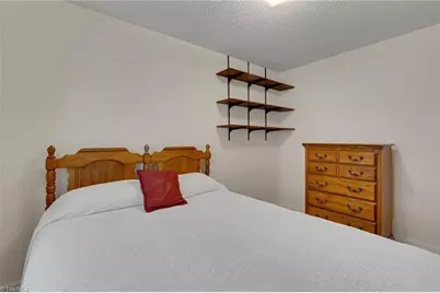 2506 Aster Drive, Greensboro, NC 27401 - Photo 8