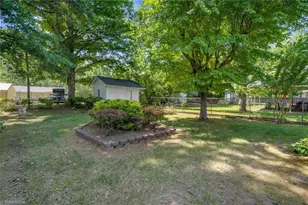 2506 Aster Dr, Greensboro, NC 27401 - Photo 40