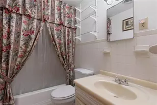 2506 Aster Dr, Greensboro, NC 27401 - Photo 12