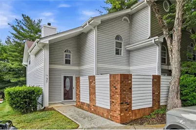 805 Salem Pointe Lane, Winston-Salem, NC 27101 - Photo 1