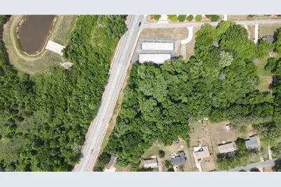 207-211 Guilford College Road, Greensboro, NC 27409 - Photo 4