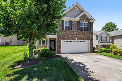 754 Peachtree Meadows Circle, Kernersville, NC 27284 - Photo 2