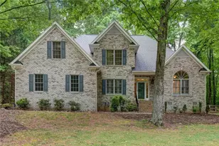 1787 Deer Run Ct, Oak Ridge, NC 27310 - Photo 4
