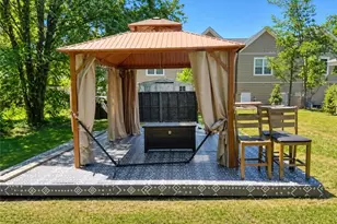 307 Rockspring Rd, High Point, NC 27262 - Photo 2