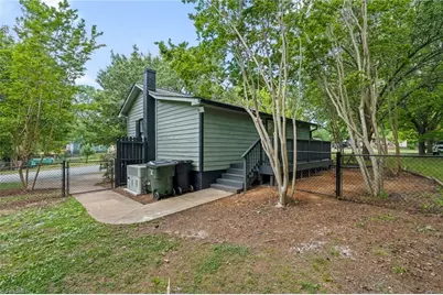 2106 Joseph Street, Burlington, NC 27215 - Photo 22