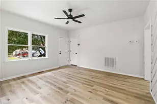 2106 Joseph St, Burlington, NC 27215 - Photo 16
