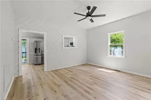 2106 Joseph St, Burlington, NC 27215 - Photo 6