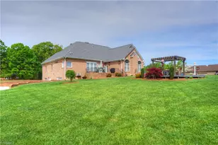 124 Will Taylor Ln, Winston-Salem, NC 27107 - Photo 32