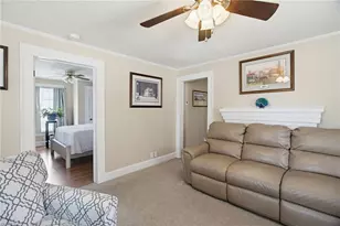 609 Dobson St, Kernersville, NC 27284 - Photo 8