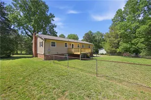 4101 Avera Ave, Winston-Salem, NC 27106 - Photo 4