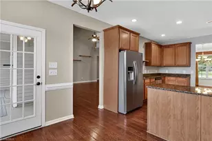 2631 Crosland Hill Dr, Winston-Salem, NC 27106 - Photo 14