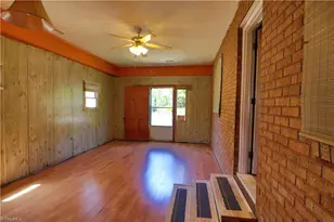 834 Mary James Ave, Thomasville, NC 27360 - Photo 4