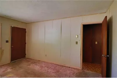 834 Mary James Avenue, Thomasville, NC 27360 - Photo 6