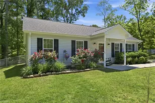610 Burlington Ave, Gibsonville, NC 27249 - Photo 2