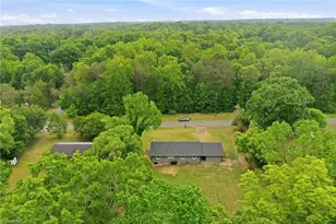 633 Atwater Rd, Burlington, NC 27217 - Photo 12