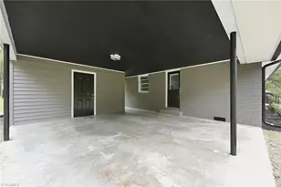 633 Atwater Rd, Burlington, NC 27217 - Photo 4