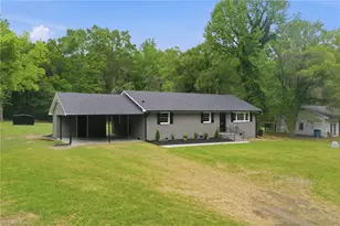 633 Atwater Rd, Burlington, NC 27217 - Photo 2