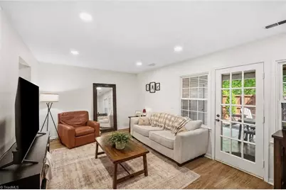3840 Huntingreen Lane #B, Winston-Salem, NC 27106 - Photo 2