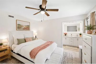 3840 Huntingreen Lane #B, Winston-Salem, NC 27106 - Photo 8