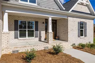 3105 Pasture View Dr, Summerfield, NC 27358 - Photo 2