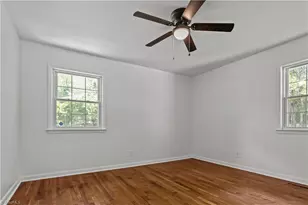 506 Rosebriar Ct, Greensboro, NC 27407 - Photo 14