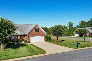 107 Sunny Pl, Reidsville, NC 27320 - Photo 4