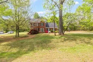 8193 Oak Creek Dr, Stokesdale, NC 27357 - Photo 2