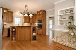 2713 St Andrews Ct, Jamestown, NC 27282 - Photo 8