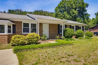 8933 Ambridge Drive, Kernersville, NC 27284 - Photo 2
