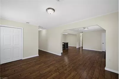 8933 Ambridge Drive, Kernersville, NC 27284 - Photo 10