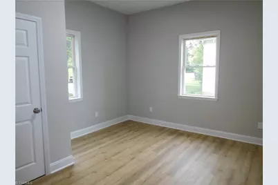 213 E Monmouth Street, Winston-Salem, NC 27127 - Photo 12