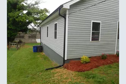 213 E Monmouth Street, Winston-Salem, NC 27127 - Photo 26