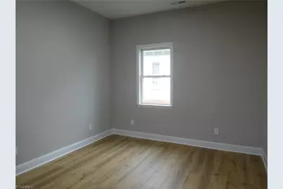 213 E Monmouth Street, Winston-Salem, NC 27127 - Photo 18