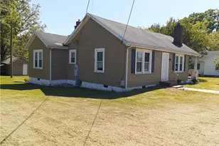1714 Stadium Dr, Eden, NC 27288 - Photo 2