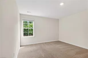 4712 Black Frst Dr, Greensboro, NC 27405 - Photo 16