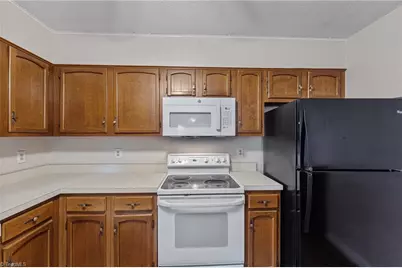 2513 Cottage Place, Greensboro, NC 27455 - Photo 14