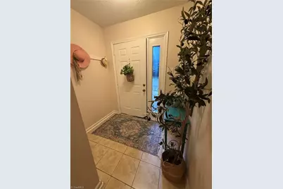 2513 Cottage Place, Greensboro, NC 27455 - Photo 6