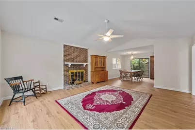 2513 Cottage Place, Greensboro, NC 27455 - Photo 8
