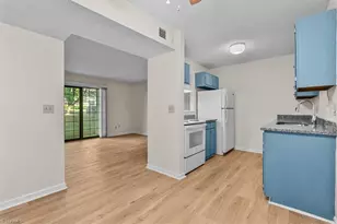 5653 Hornaday Rd, Greensboro, NC 27409 - Photo 14