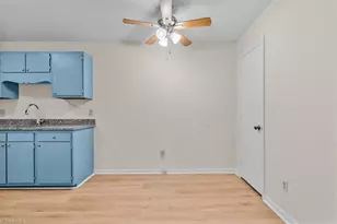 5653 Hornaday Rd, Greensboro, NC 27409 - Photo 12