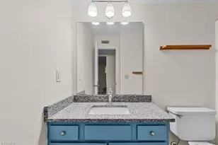 5653 Hornaday Rd, Greensboro, NC 27409 - Photo 20