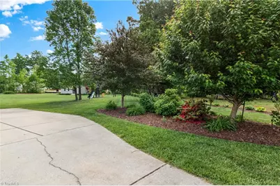 2413 Timber Oaks Lane, Kernersville, NC 27284 - Photo 40