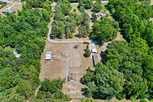 5792 Drake Rd, Greensboro, NC 27406 - Photo 2