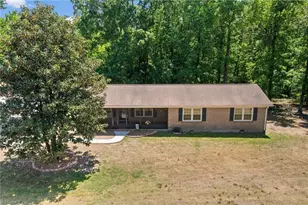 5792 Drake Rd, Greensboro, NC 27406 - Photo 42