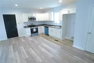 221 Duke St, Cooleemee, NC 27014 - Photo 4