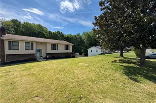 146 Wagoner Dr, Mount Airy, NC 27030 - Photo 2