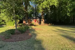 1114 Rustic Rd, Greensboro, NC 27410 - Photo 4