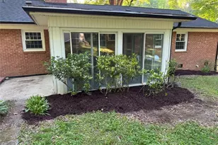 1114 Rustic Rd, Greensboro, NC 27410 - Photo 8