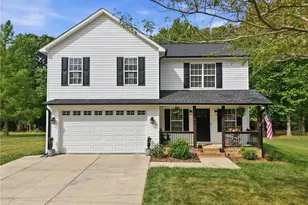 4245 Majestic Oaks Dr, Randleman, NC 27317 - Photo 2