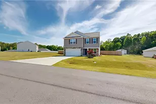 217 Beebop Ln, Lexington, NC 27295 - Photo 8